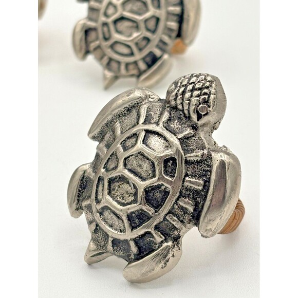 DII Design Imports Beach Sea Turtle Napkin Holder Rings Cast Brass Metal 5-Piece - Picture 5 of 9